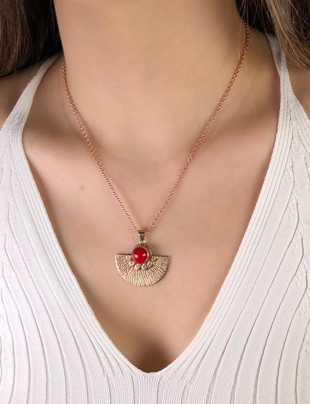 Mercan Yelpaze Kolye